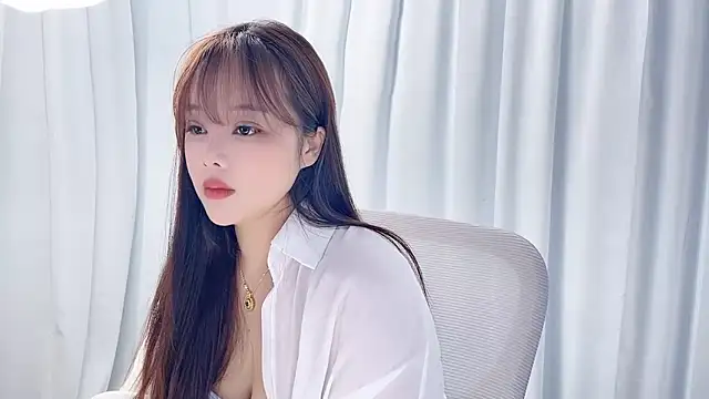 Snapshot of Qingqing19 chatting on June 6, 3:23 am Qingqing19 online show from June 6, 3:23 am