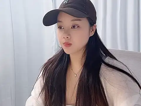 Snapshot of Qingqing19 chatting on May 10, 2:08 pm Qingqing19 online show from May 10, 2:08 pm