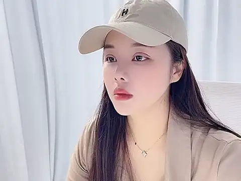 Snapshot of Qingqing19 chatting on May 16, 2:10 am Qingqing19 online show from May 16, 2:10 am