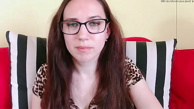 Snapshot of EmilyHotAngel chatting on June 2, 3:45 pm EmilyHotAngel online show from June 2, 3:45 pm