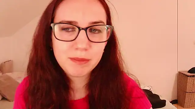 Snapshot of EmilyHotAngel chatting on July 8, 12:28 pm EmilyHotAngel online show from July 8, 12:28 pm