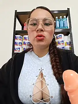 VANESSA  28 online show from May 19, 1:29 pm