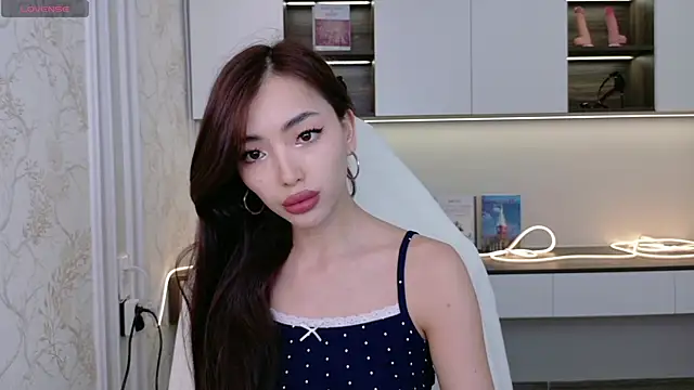 Snapshot of nyxxfire chatting on May 13, 3:13 am nyxxfire online show from May 13, 3:13 am