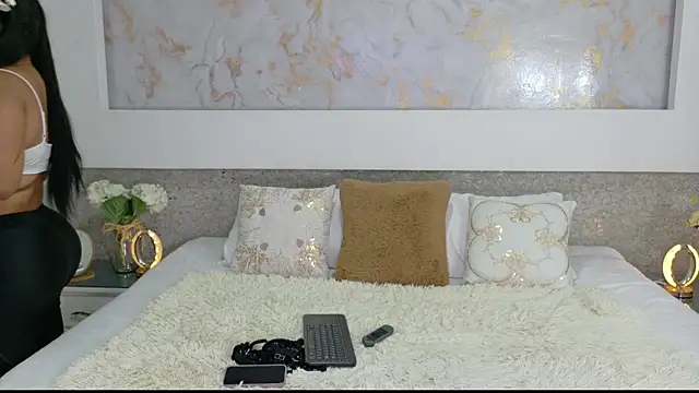 SelenaBella  online show from August 4, 2:54 pm