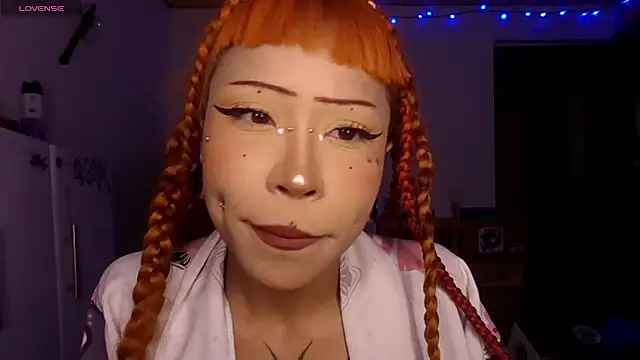 Snapshot of suky_fox chatting on May 7, 4:21 pm suky fox online show from May 7, 4:21 pm