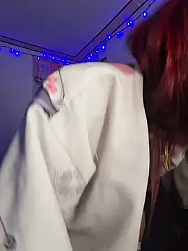 Snapshot of suky_fox chatting on July 2, 3:23 am suky fox online show from July 2, 3:23 am