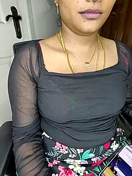 Tamil  Thara003 online show from June 21, 6:25 pm