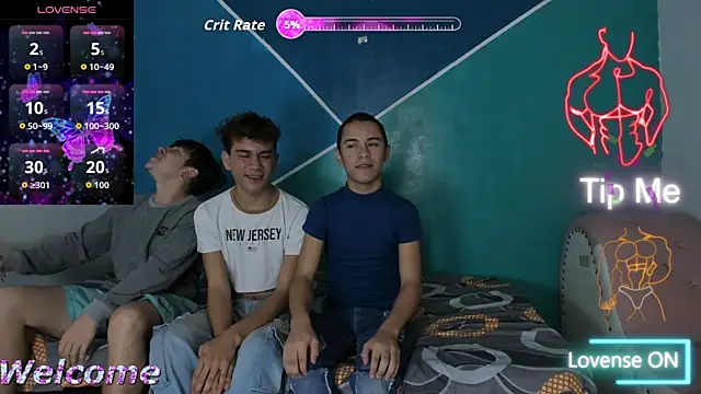 wild boys zs online show from July 12, 5:30 am