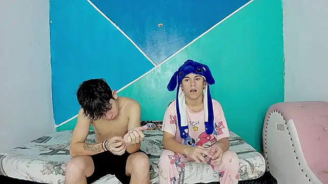 wild boys zs online show from July 9, 5:19 am