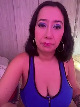Snapshot of saramaSS chatting on May 15, 7:56 pm saramaSS online show from May 15, 7:56 pm