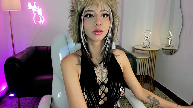 hisui dollgirl online show from July 10, 1:33 pm