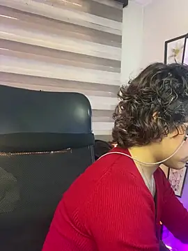 Lusiana   online show from May 13, 1:18 pm