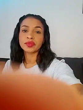 mell0102 online show from June 3, 1:12 pm