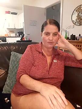 Velvet-Milf online show from June 19, 4:02 pm
