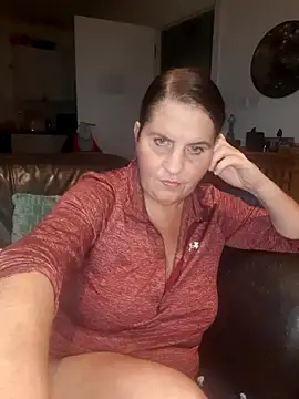 Velvet-Milf online show from June 21, 8:25 pm
