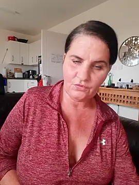 Velvet-Milf online show from June 16, 3:56 pm