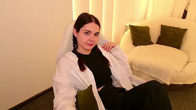 Snapshot of Sindell_cryell chatting on June 4, 9:08 pm Sindell cryell online show from June 4, 9:08 pm
