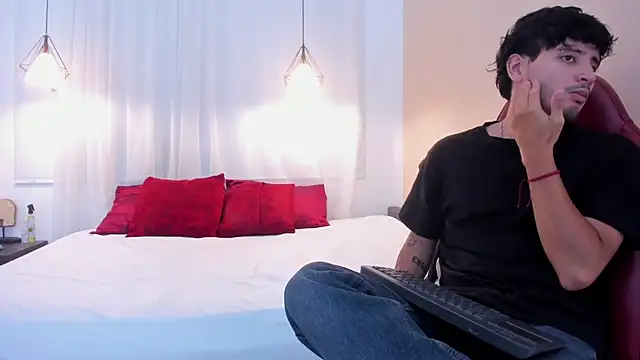 ariblake online show from June 21, 12:11 pm