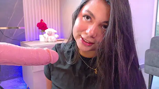 Eva-Apple online show from July 28, 8:52 pm