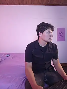 Wildseductor1 online show from August 2, 6:38 pm