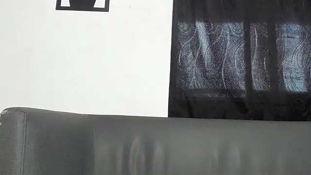 Snapshot of AlexRoyce_ chatting on June 16, 12:05 pm AlexRoyce online show from June 16, 12:05 pm