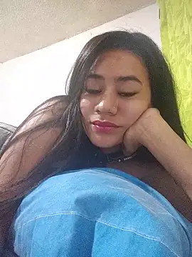 Snapshot of AntonellaMonroew chatting on June 16, 2:33 am AntonellaMonroew online show from June 16, 2:33 am