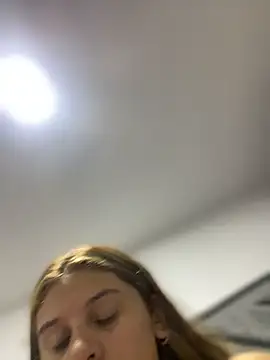 alison parkerr09 online show from May 7, 1:32 am