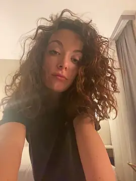 NinaLuz881 online show from May 6, 1:31 am
