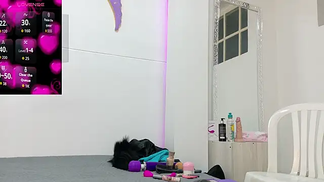 Snapshot of Katia_Rose23 chatting on June 10, 7:15 pm Katia Rose23 online show from June 10, 7:15 pm