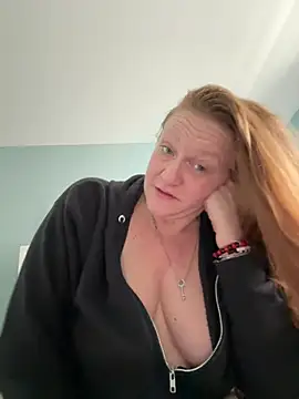 Kellilyn10 online show from June 9, 3:35 pm