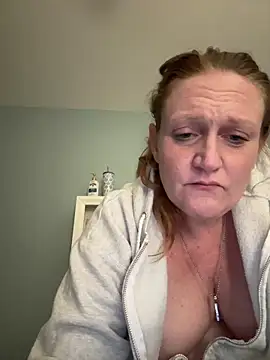 Kellilyn10 online show from May 30, 5:03 am