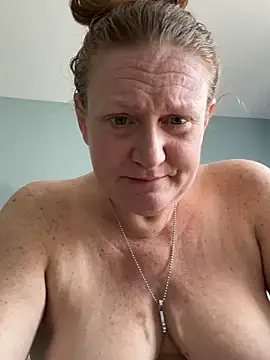 Kellilyn10 online show from May 17, 5:57 pm