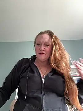 Kellilyn10 online show from May 24, 7:14 pm