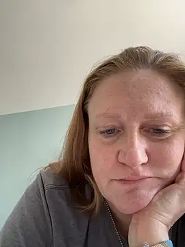 Kellilyn10 online show from May 28, 4:46 pm