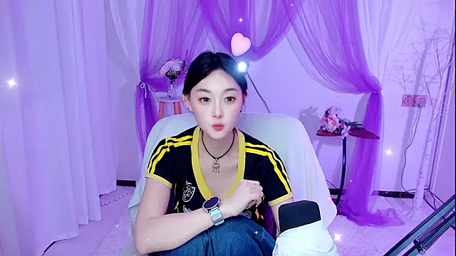Snapshot of Tili_Lucky chatting on July 24, 1:07 pm Tili Lucky online show from July 24, 1:07 pm