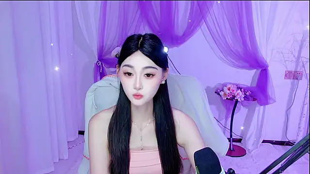 Snapshot of Tili_Lucky chatting on July 11, 1:28 am Tili Lucky online show from July 11, 1:28 am