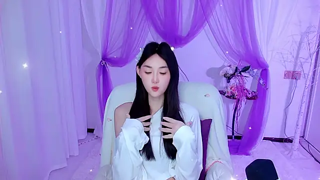 Snapshot of Tili_Lucky chatting on June 23, 1:03 am Tili Lucky online show from June 23, 1:03 am