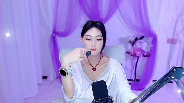 Snapshot of Tili_Lucky chatting on May 14, 12:57 pm Tili Lucky online show from May 14, 12:57 pm