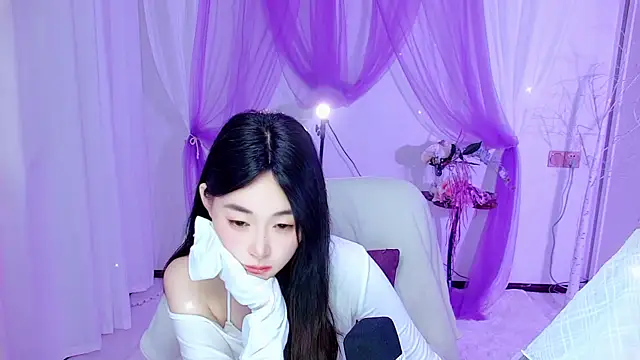 Snapshot of Tili_Lucky chatting on July 5, 1:21 am Tili Lucky online show from July 5, 1:21 am