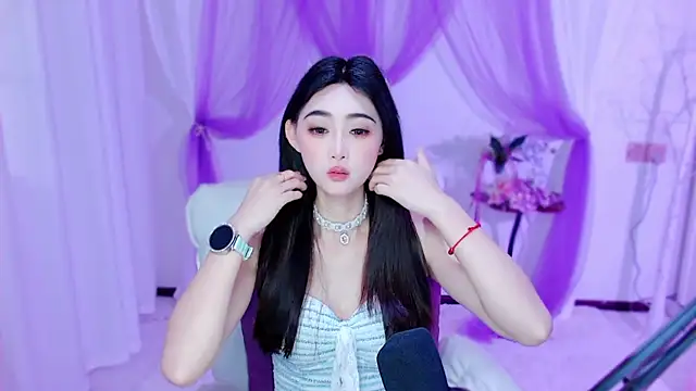 Snapshot of Tili_Lucky chatting on May 20, 12:40 am Tili Lucky online show from May 20, 12:40 am
