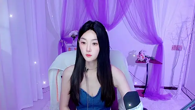 Snapshot of Tili_Lucky chatting on July 20, 12:40 am Tili Lucky online show from July 20, 12:40 am