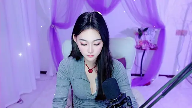 Snapshot of Tili_Lucky chatting on May 12, 12:22 pm Tili Lucky online show from May 12, 12:22 pm