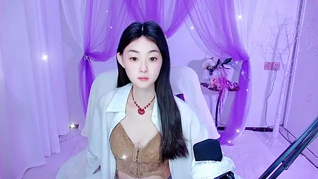 Snapshot of Tili_Lucky chatting on June 14, 1:35 am Tili Lucky online show from June 14, 1:35 am