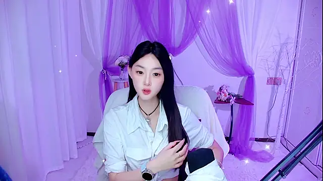 Snapshot of Tili_Lucky chatting on August 1, 1:25 am Tili Lucky online show from August 1, 1:25 am