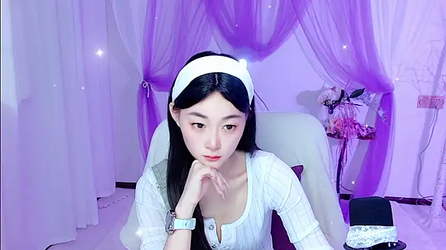 Snapshot of Tili_Lucky chatting on July 8, 1:08 am Tili Lucky online show from July 8, 1:08 am