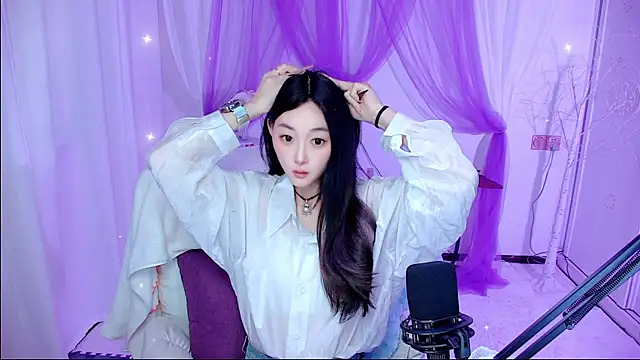 Snapshot of Tili_Lucky chatting on August 7, 4:40 am Tili Lucky online show from August 7, 4:40 am