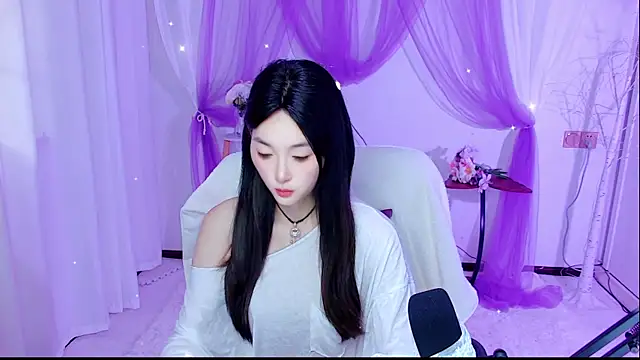 Snapshot of Tili_Lucky chatting on July 18, 1:14 am Tili Lucky online show from July 18, 1:14 am