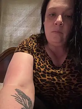 Snapshot of blueeyez1987 chatting on May 16, 5:23 pm blueeyez1987 online show from May 16, 5:23 pm