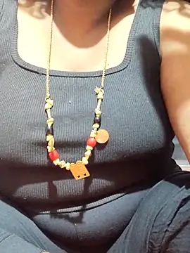 tamilkavitha123 online show from May 23, 1:43 pm