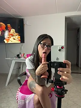 katerinalive online show from August 7, 1:33 am